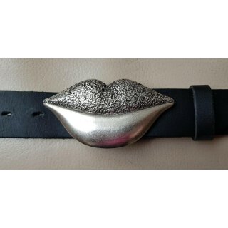 Umjubelt Gürtelschließe, Kiss,  silver/silberfarben matt, Maße ca. 10,5 x 5 x 2 cm